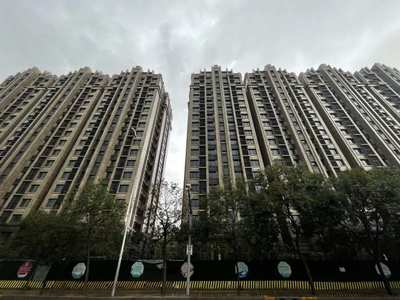 李嘉誠(chéng)的北京&ldquo;御翠園&rdquo;捂盤(pán)23年后入市,價(jià)格暴漲50倍,港風(fēng)裝修遭吐槽